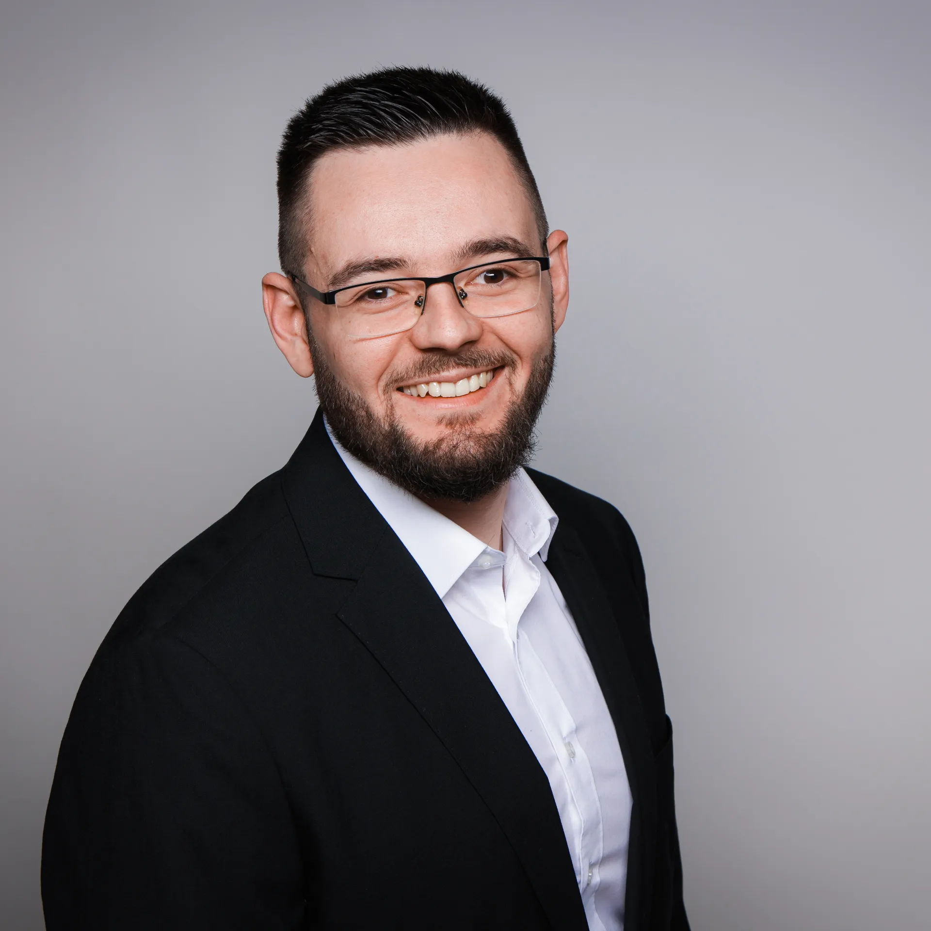 Profile picture of Armin Wolf.